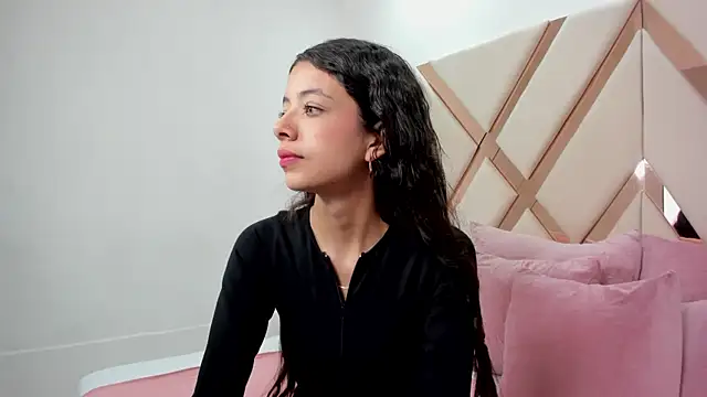 coraltaylor online show from 03/22/25, 04:37