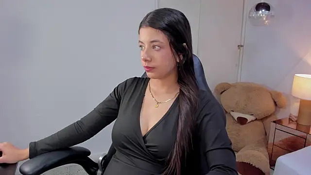 coraltaylor online show from 04/11/26, 08:56