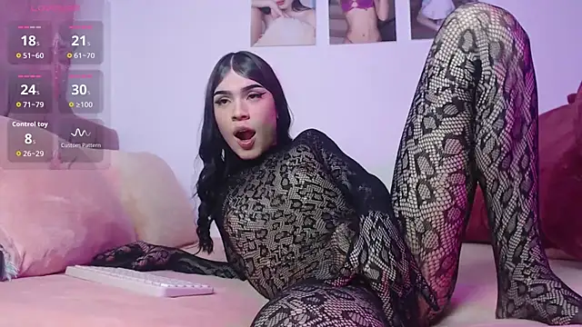 cuttebabe  online show from 11/18/25, 11:15