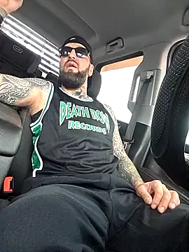 Beardedtattood online show from 11/12/25, 01:26