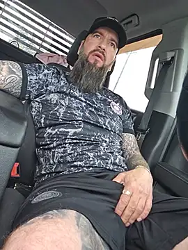 Beardedtattood online show from 06/26/26, 11:49