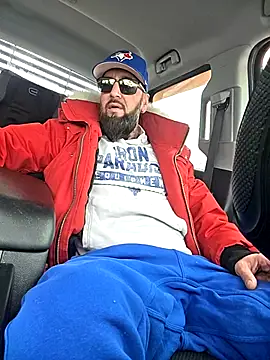 Beardedtattood online show from 12/15/25, 02:12