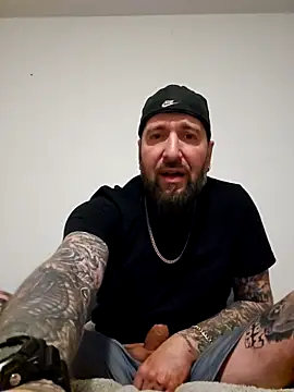 Beardedtattood online show from 03/28/26, 04:46