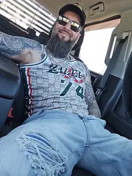Beardedtattood online show from 05/25/26, 04:17