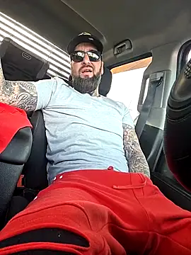 Beardedtattood online show from 11/18/25, 02:42