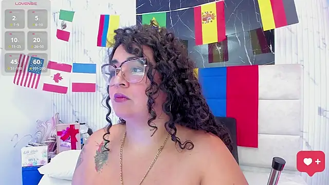 Snapshot of Reginavegaa chatting on 06/30/26, 11:43 Reginavegaa online show from 06/30/26, 11:43