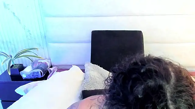 Snapshot of Reginavegaa chatting on 12/03/25, 11:42 Reginavegaa online show from 12/03/25, 11:42