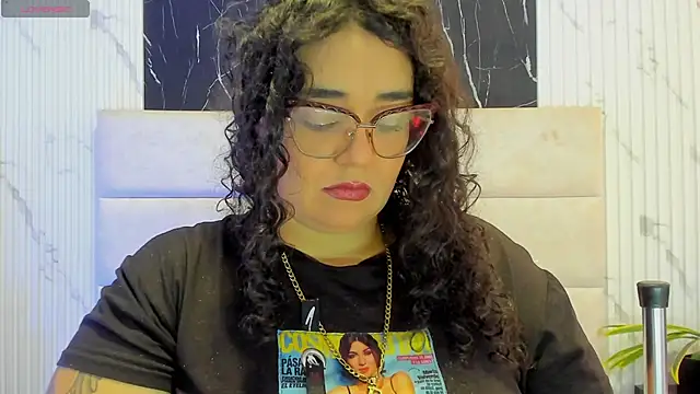 Snapshot of Reginavegaa chatting on 05/29/26, 11:38 Reginavegaa online show from 05/29/26, 11:38