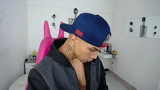 Leonard Price online show from 10/01/25, 02:27