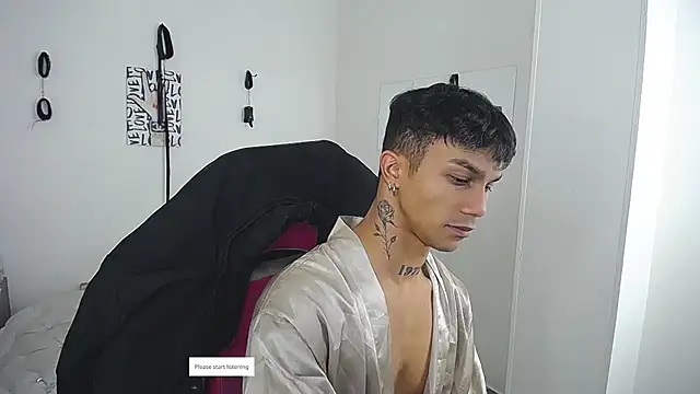 Snapshot of Leonard_Price chatting on 03/16/26, 07:38 Leonard Price online show from 03/16/26, 07:38