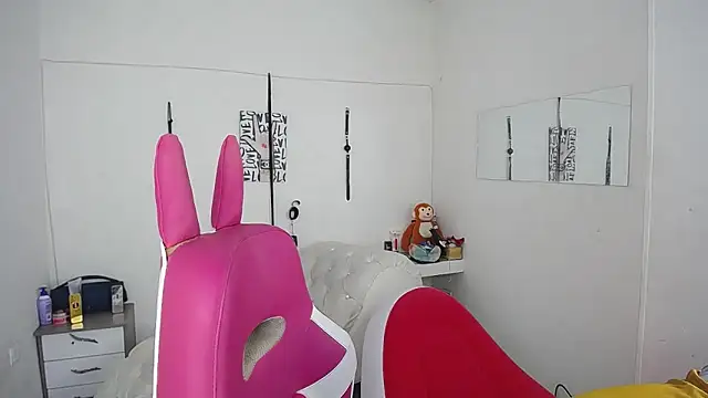 Leonard Price online show from 11/25/25, 04:02