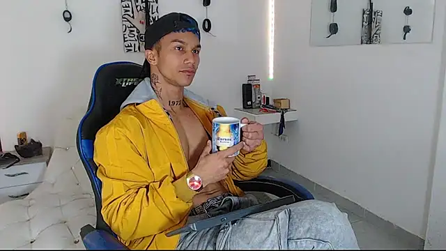 Leonard Price online show from 03/23/25, 05:54