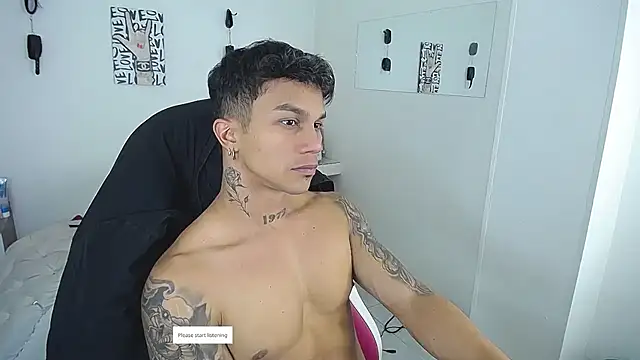 Snapshot of Leonard_Price chatting on 04/11/26, 05:04 Leonard Price online show from 04/11/26, 05:04