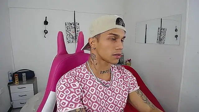 Leonard Price online show from 11/23/25, 04:22