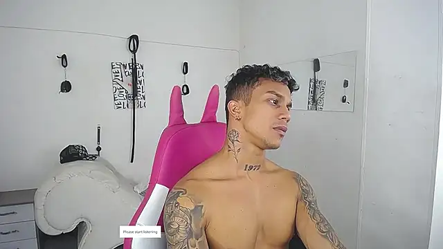 Snapshot of Leonard_Price chatting on 02/03/26, 02:53 Leonard Price online show from 02/03/26, 02:53