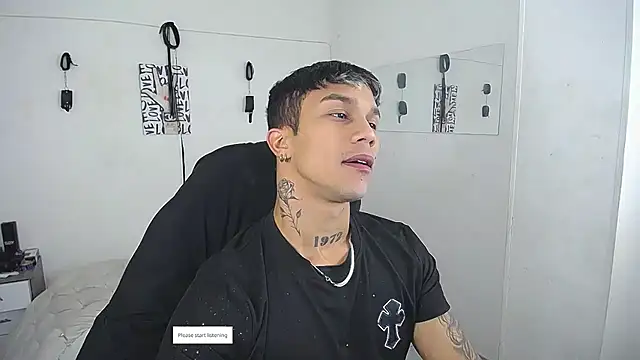 Snapshot of Leonard_Price chatting on 02/23/26, 01:23 Leonard Price online show from 02/23/26, 01:23