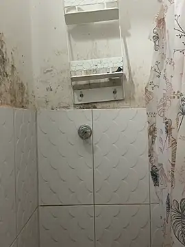 Snapshot of Leonard_Price chatting on 03/20/26, 02:12 Leonard Price online show from 03/20/26, 02:12