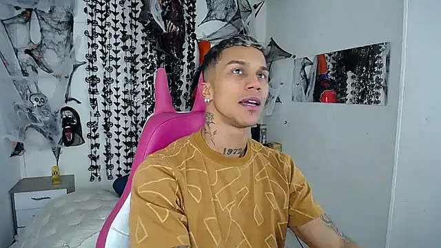 Leonard Price online show from 11/09/25, 03:32