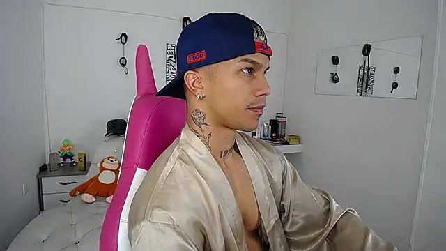 Leonard Price online show from 10/04/25, 02:02