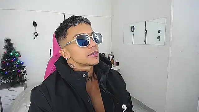 Leonard Price online show from 12/03/25, 02:27