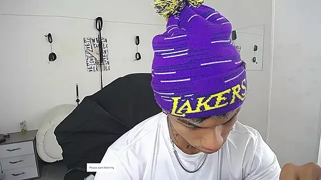 Snapshot of Leonard_Price chatting on 02/11/26, 02:06 Leonard Price online show from 02/11/26, 02:06