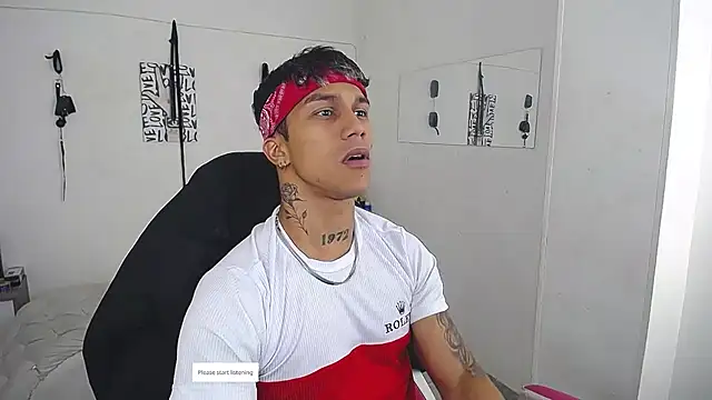 Snapshot of Leonard_Price chatting on 02/19/26, 07:44 Leonard Price online show from 02/19/26, 07:44