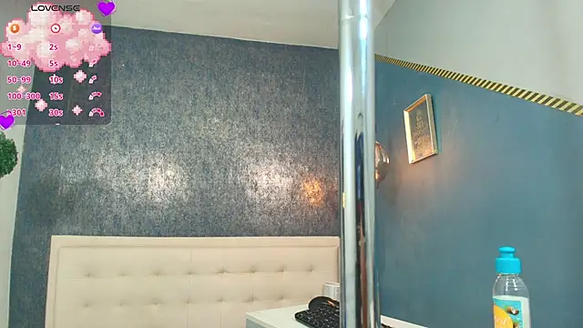 zhamira 21 online show from 10/22/25, 08:52