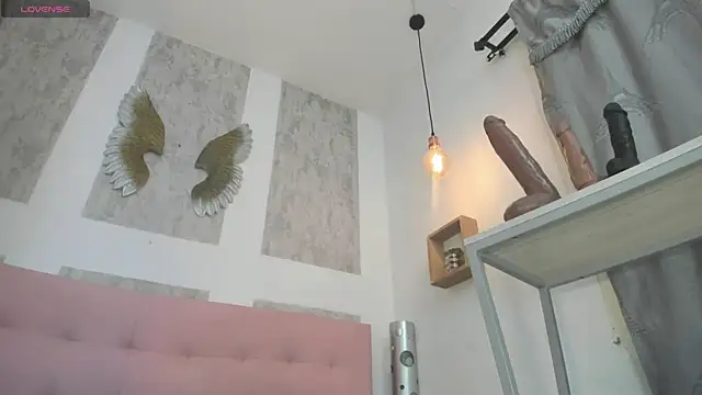 zhamira 21 online show from 04/12/26, 08:23