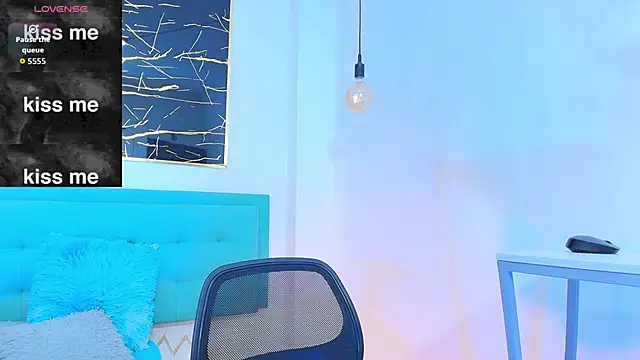 zhamira 21 online show from 10/26/25, 10:21