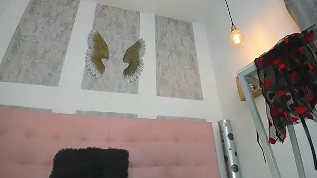 zhamira 21 online show from 03/19/26, 09:04