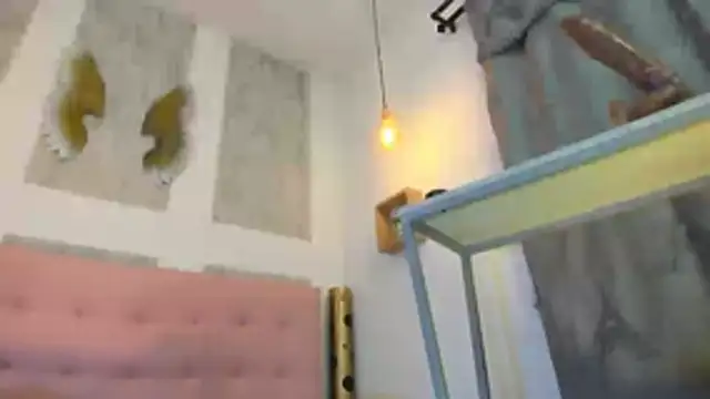 zhamira 21 online show from 12/13/25, 08:26