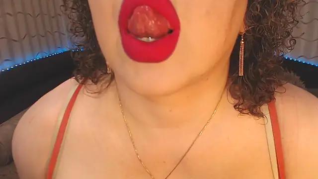 Snapshot of BustyKatty chatting on 03/12/25, 02:23 BustyKatty online show from 03/12/25, 02:23