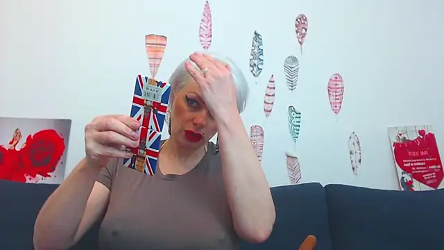 ForeverBarbie  online show from 01/15/26, 05:22