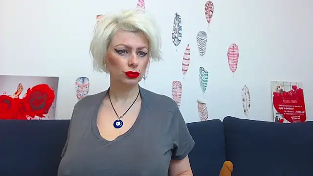 ForeverBarbie  online show from 03/15/26, 12:06