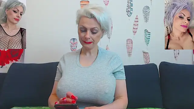 ForeverBarbie  online show from 05/25/26, 03:39