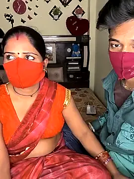 Snapshot of Indian_Lust_Couple chatting on 02/28/25, 06:09 Indian Lust Couple online show from 02/28/25, 06:09