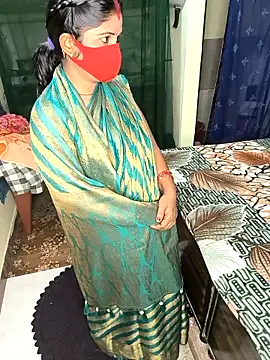 Snapshot of Indian_Lust_Couple chatting on 03/10/25, 06:23 Indian Lust Couple online show from 03/10/25, 06:23
