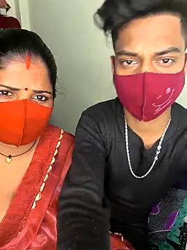 Snapshot of Indian_Lust_Couple chatting on 03/05/25, 05:29 Indian Lust Couple online show from 03/05/25, 05:29