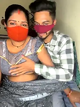 Snapshot of Indian_Lust_Couple chatting on 03/07/25, 06:00 Indian Lust Couple online show from 03/07/25, 06:00