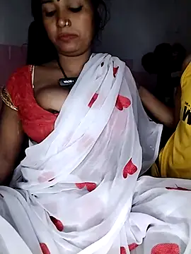 Snapshot of Indian_Lust_Couple chatting on 02/13/26, 03:39 Indian Lust Couple online show from 02/13/26, 03:39