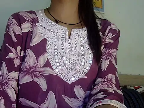 MAAYRA 09 online show from 02/17/26, 03:20