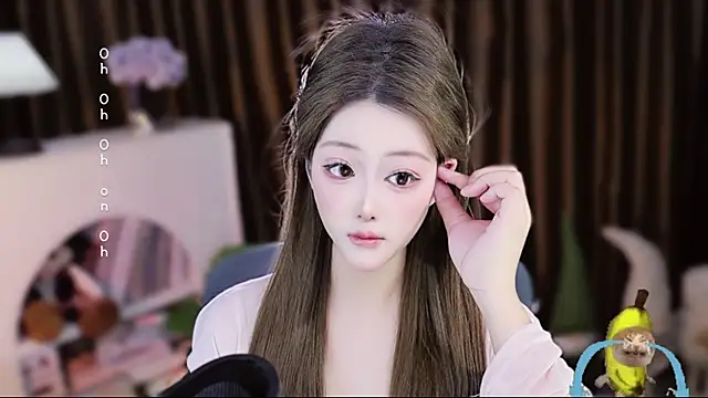 Arwyn-rr online show from 04/13/26, 10:19