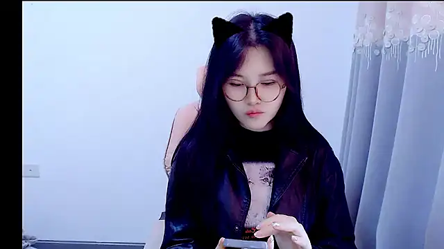 Little-sweet online show from 10/22/25, 06:35