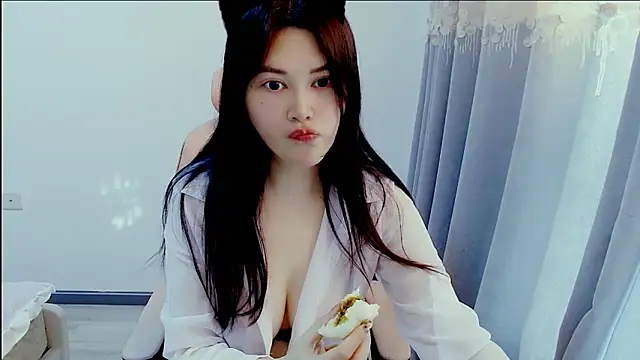 Little-sweet online show from 12/01/25, 01:17