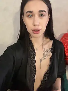 Erikka   online show from 04/07/26, 06:37