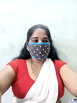 MaaliiiPonuTamil online show from 10/21/25, 01:38