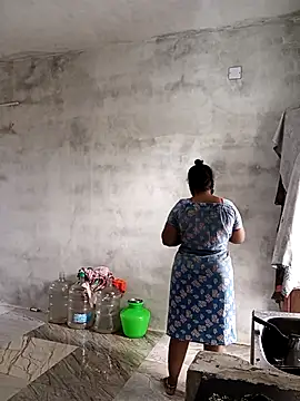 MaaliiiPonuTamil online show from 11/28/25, 04:23