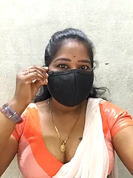 Snapshot of MaaliiiPonuTamil chatting on 05/26/26, 01:37 MaaliiiPonuTamil online show from 05/26/26, 01:37