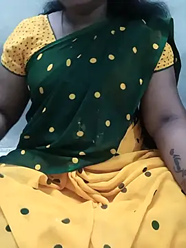 Snapshot of MaaliiiPonuTamil chatting on 06/21/26, 05:19 MaaliiiPonuTamil online show from 06/21/26, 05:19
