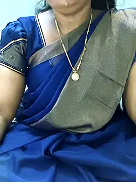 Snapshot of MaaliiiPonuTamil chatting on 06/06/26, 01:44 MaaliiiPonuTamil online show from 06/06/26, 01:44